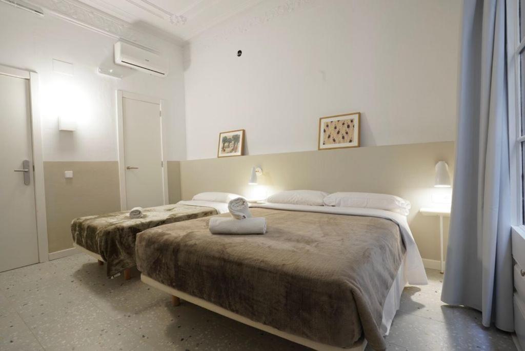 Hostal Hera Барселона Екстер'єр фото