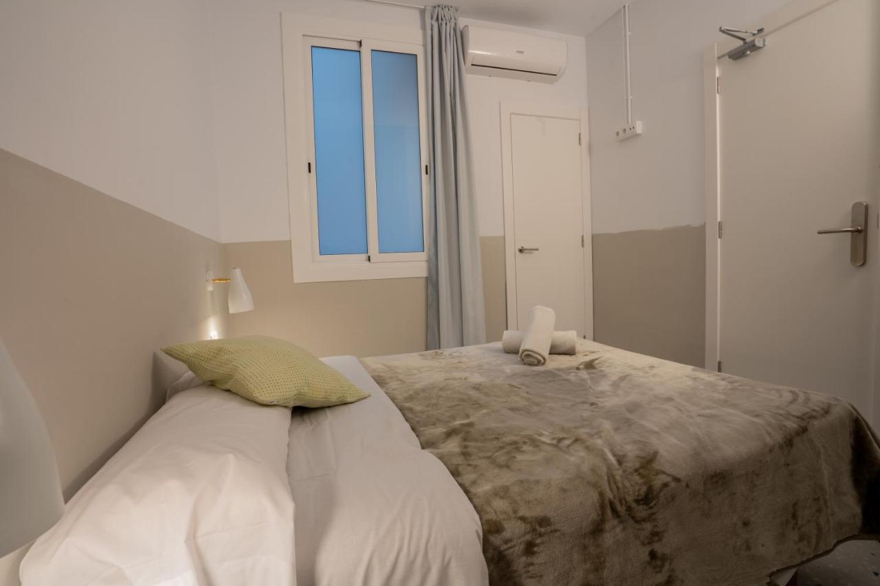 Hostal Hera Барселона Екстер'єр фото