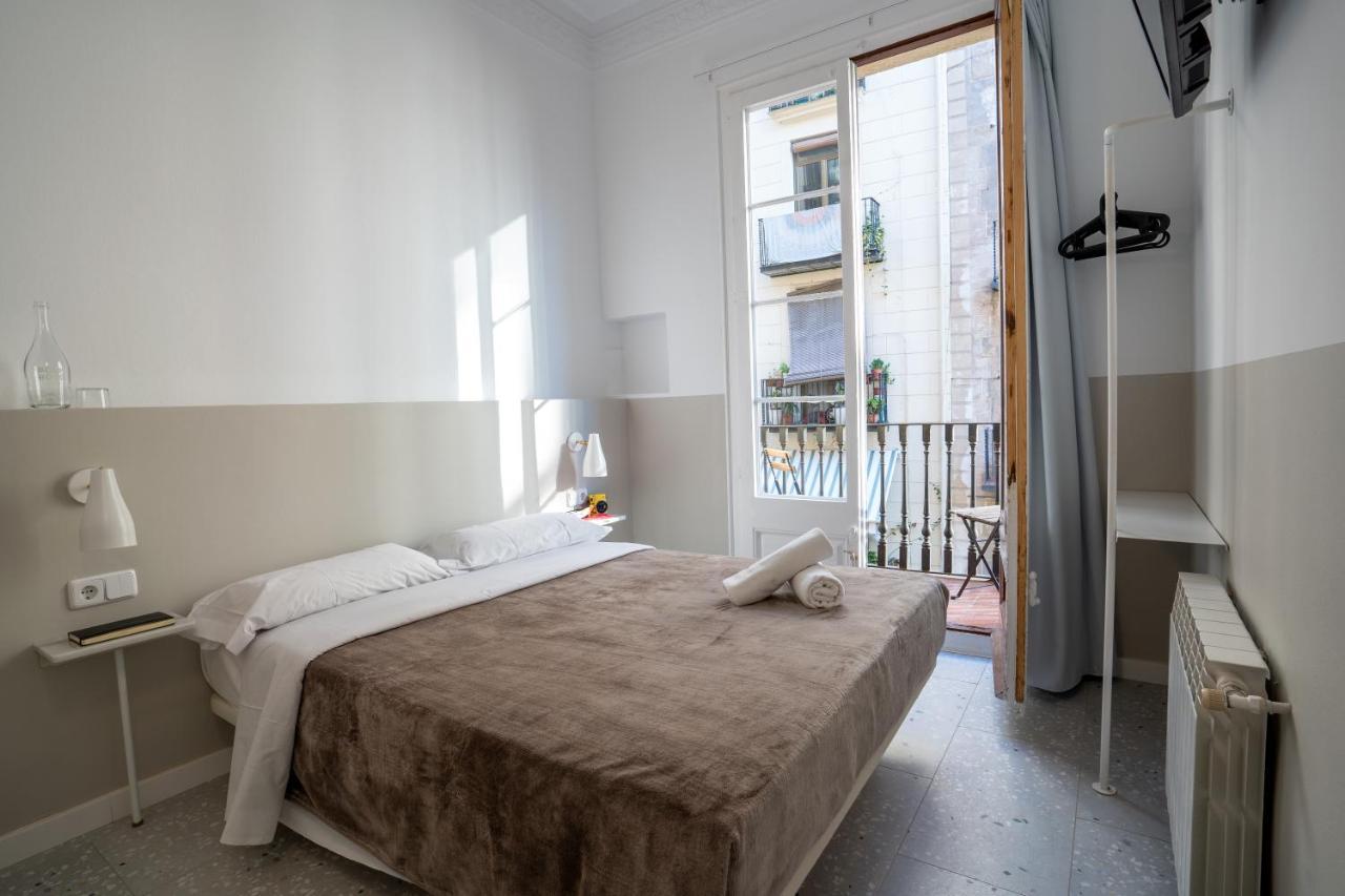 Hostal Hera Барселона Екстер'єр фото